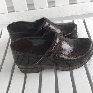 Brown brocade style Dansko clogs